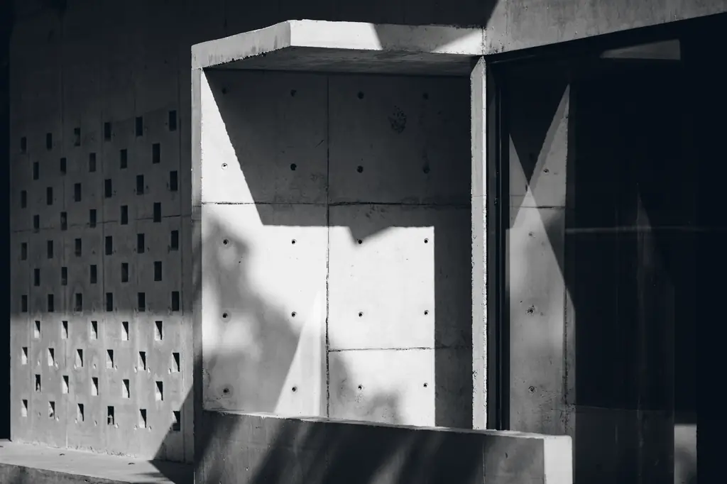 Façade en béton apparent